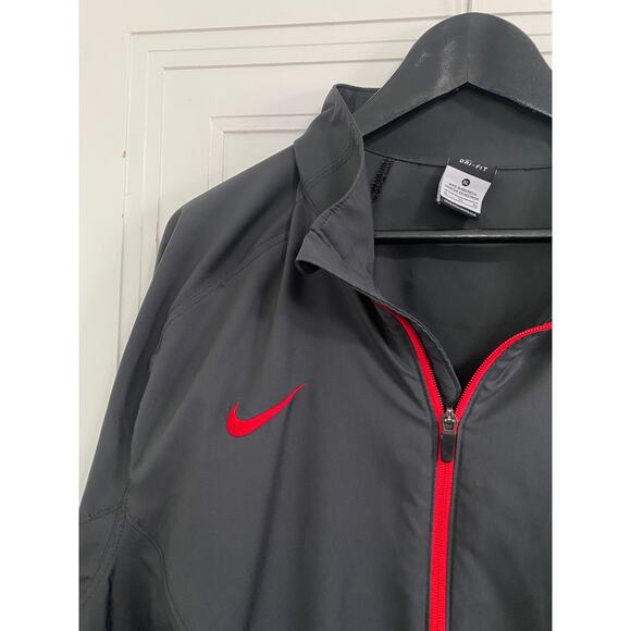 St. Cloud State Huskies Full-Zip Nike Windbreaker Size XL - Picture 3 of 5